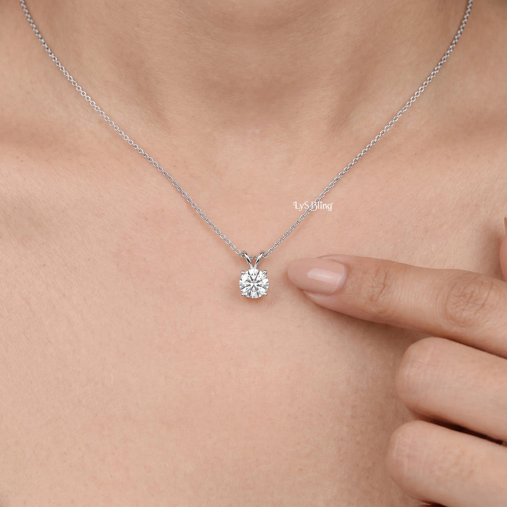 Brilliant Cut Round Lab Diamond Solitaire Pendant